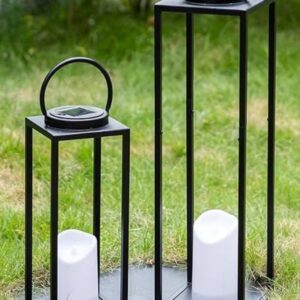 Garden lights with solar panels
